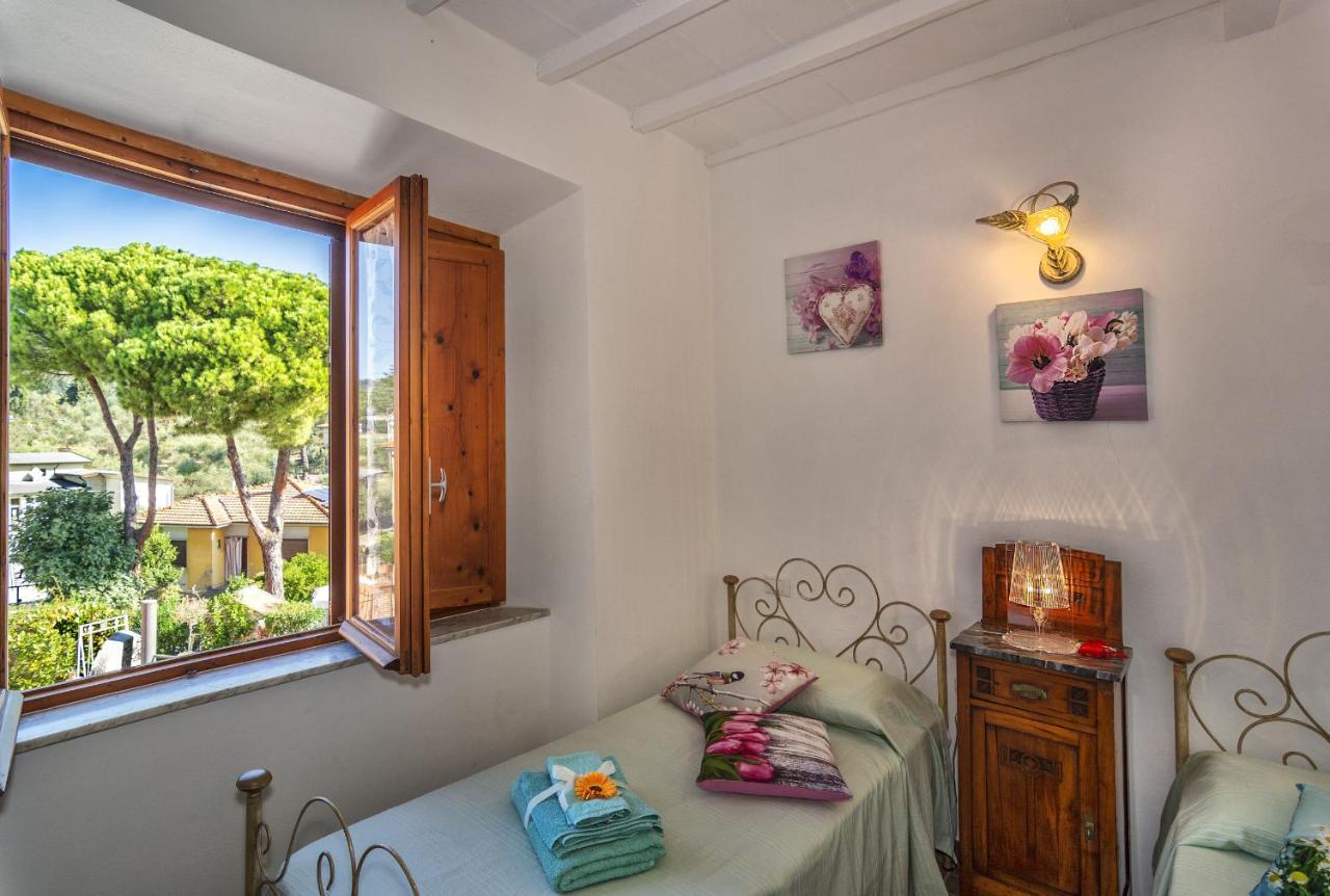 Casale Belvedere "Il Melograno" Massarosa Bagian luar foto