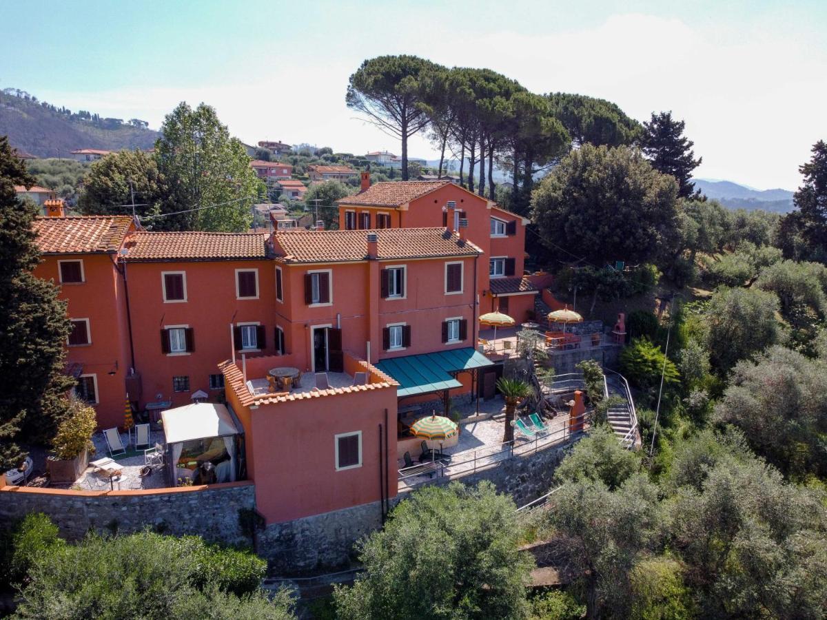Casale Belvedere "Il Melograno" Massarosa Bagian luar foto